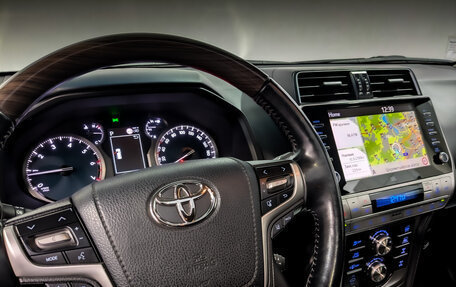 Toyota Land Cruiser Prado 150 рестайлинг 2, 2021 год, 6 820 000 рублей, 30 фотография