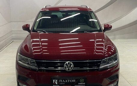 Volkswagen Tiguan II, 2017 год, 2 150 000 рублей, 2 фотография