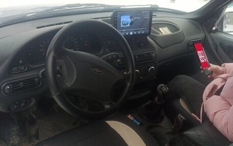 Chevrolet Niva I рестайлинг, 2003 год, 350 000 рублей, 6 фотография