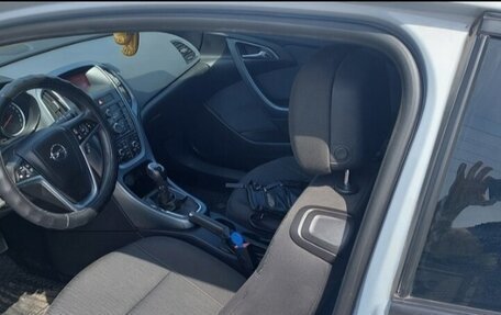 Opel Astra J, 2012 год, 800 000 рублей, 4 фотография