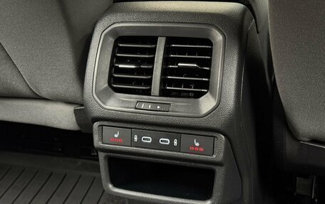 Volkswagen Taos, 2021 год, 2 390 000 рублей, 15 фотография