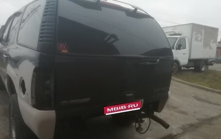 Chevrolet Tahoe II, 2004 год, 550 000 рублей, 1 фотография