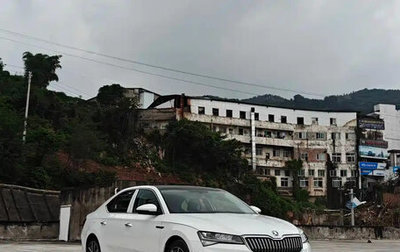 Skoda Superb III рестайлинг, 2023 год, 2 100 000 рублей, 1 фотография