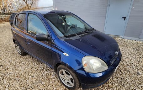 Toyota Yaris I рестайлинг, 2001 год, 300 000 рублей, 2 фотография