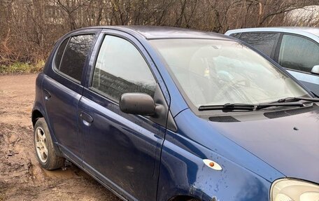 Toyota Yaris I рестайлинг, 2001 год, 300 000 рублей, 10 фотография