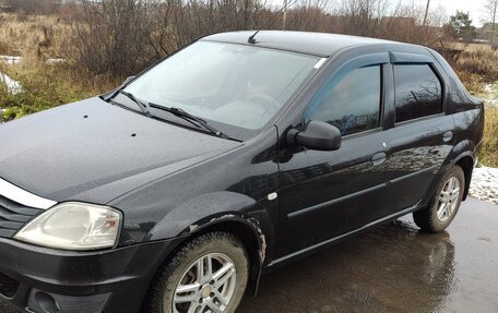 Renault Logan I, 2010 год, 300 000 рублей, 2 фотография