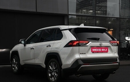 Toyota RAV4, 2019 год, 3 580 000 рублей, 7 фотография