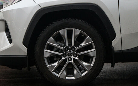 Toyota RAV4, 2019 год, 3 580 000 рублей, 20 фотография