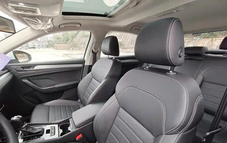 Skoda Superb III рестайлинг, 2023 год, 2 100 000 рублей, 17 фотография