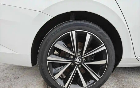 Skoda Superb III рестайлинг, 2023 год, 2 100 000 рублей, 24 фотография