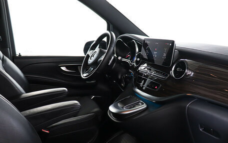 Mercedes-Benz V-Класс, 2022 год, 8 990 000 рублей, 9 фотография