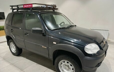 Chevrolet Niva I рестайлинг, 2017 год, 780 000 рублей, 4 фотография