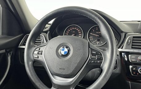 BMW 3 серия, 2018 год, 2 099 000 рублей, 17 фотография