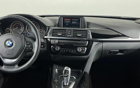 BMW 3 серия, 2018 год, 2 099 000 рублей, 16 фотография