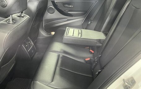 BMW 3 серия, 2018 год, 2 099 000 рублей, 13 фотография