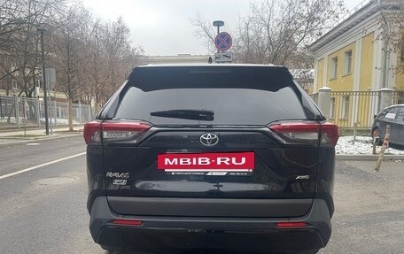 Toyota RAV4, 2020 год, 3 230 000 рублей, 7 фотография