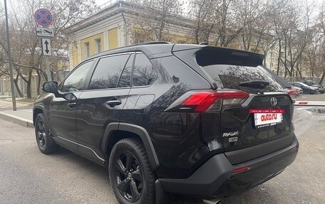 Toyota RAV4, 2020 год, 3 230 000 рублей, 8 фотография