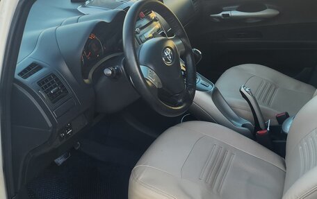 Toyota Auris II, 2009 год, 530 000 рублей, 6 фотография