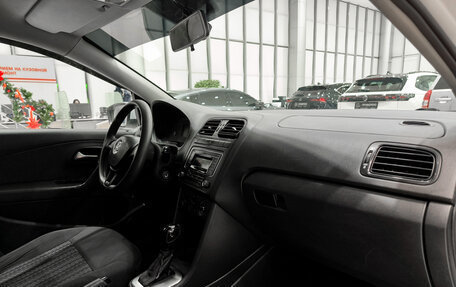 Volkswagen Polo VI (EU Market), 2019 год, 750 000 рублей, 15 фотография