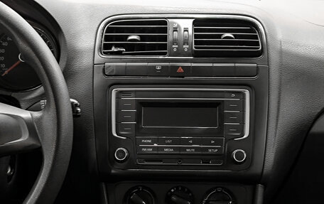 Volkswagen Polo VI (EU Market), 2019 год, 750 000 рублей, 19 фотография