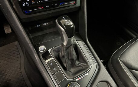 Volkswagen Tiguan II, 2021 год, 3 473 000 рублей, 24 фотография