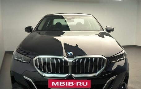 BMW 5 серия, 2025 год, 8 700 000 рублей, 2 фотография