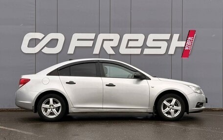 Chevrolet Cruze II, 2010 год, 749 000 рублей, 5 фотография
