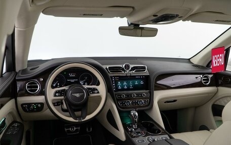 Bentley Bentayga I, 2020 год, 24 988 888 рублей, 6 фотография