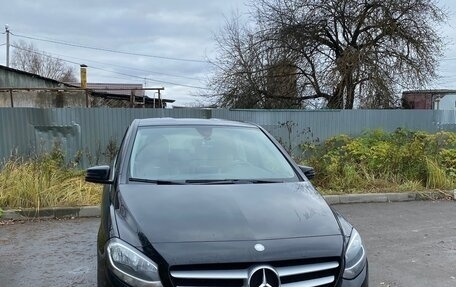 Mercedes-Benz B-Класс, 2015 год, 1 600 000 рублей, 1 фотография