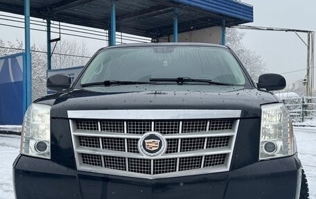 Cadillac Escalade III, 2013 год, 1 950 000 рублей, 1 фотография