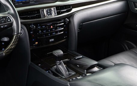 Lexus LX III, 2019 год, 8 125 077 рублей, 16 фотография