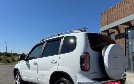 Chevrolet Niva I рестайлинг, 2016 год, 745 000 рублей, 6 фотография