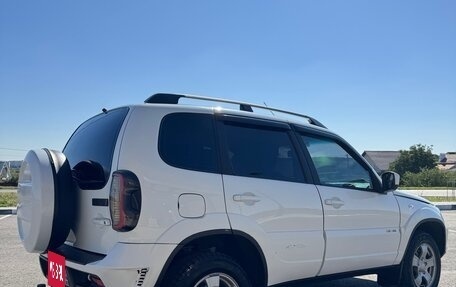 Chevrolet Niva I рестайлинг, 2016 год, 745 000 рублей, 4 фотография