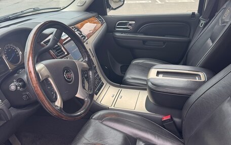 Cadillac Escalade III, 2013 год, 1 950 000 рублей, 7 фотография