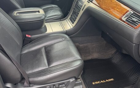 Cadillac Escalade III, 2013 год, 1 950 000 рублей, 10 фотография