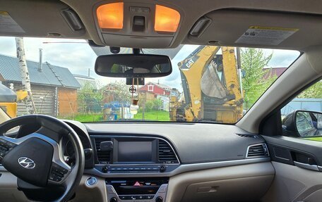 Hyundai Elantra VI рестайлинг, 2017 год, 1 290 000 рублей, 5 фотография