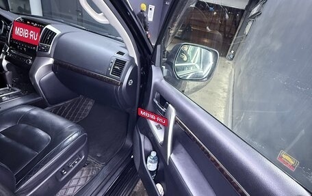 Toyota Land Cruiser 200, 2013 год, 3 870 000 рублей, 10 фотография