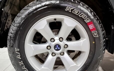 Mitsubishi Pajero IV, 2013 год, 2 250 000 рублей, 9 фотография