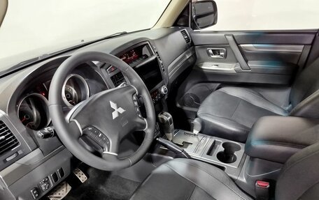 Mitsubishi Pajero IV, 2013 год, 2 250 000 рублей, 14 фотография