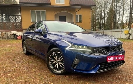 KIA K5, 2022 год, 3 100 000 рублей, 2 фотография