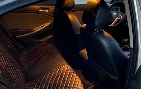 Hyundai Solaris II рестайлинг, 2011 год, 825 000 рублей, 10 фотография