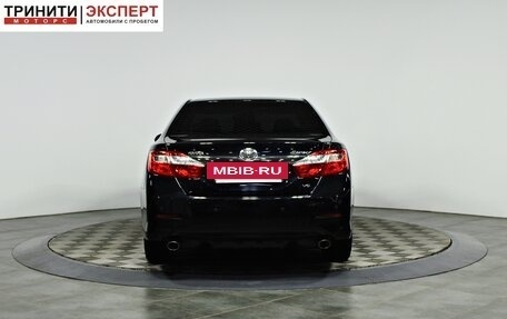 Toyota Camry, 2013 год, 1 697 000 рублей, 6 фотография