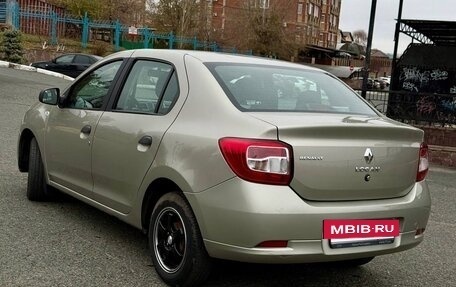 Renault Logan II, 2018 год, 990 000 рублей, 3 фотография