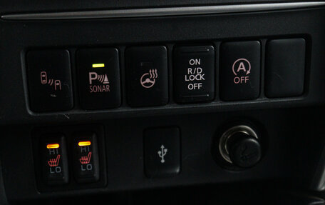 Mitsubishi L200 IV рестайлинг, 2021 год, 3 820 000 рублей, 13 фотография