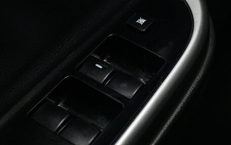 Mitsubishi L200 IV рестайлинг, 2021 год, 3 820 000 рублей, 15 фотография