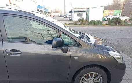 Toyota Verso I, 2011 год, 1 145 000 рублей, 9 фотография