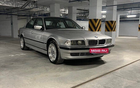 BMW 7 серия, 1995 год, 2 400 000 рублей, 3 фотография