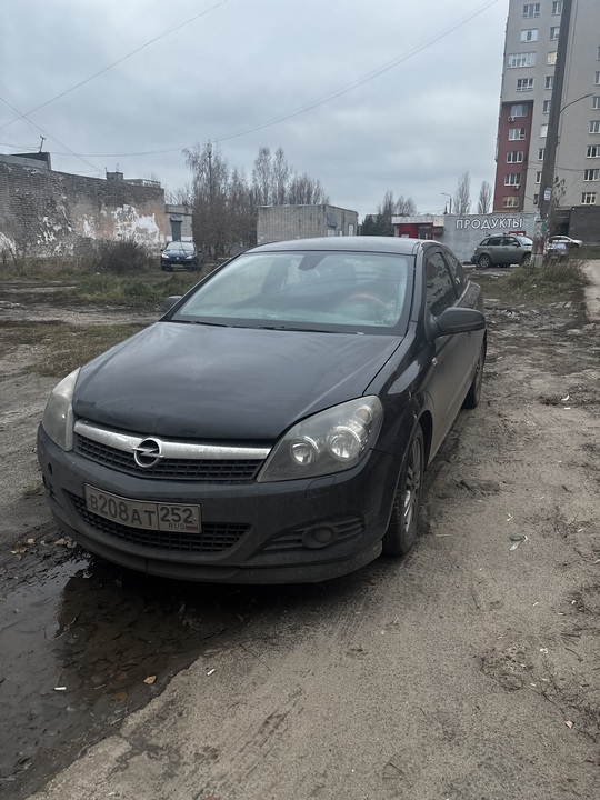 Opel Astra GTC, 2009 год, 550 000 рублей, 3 фотография