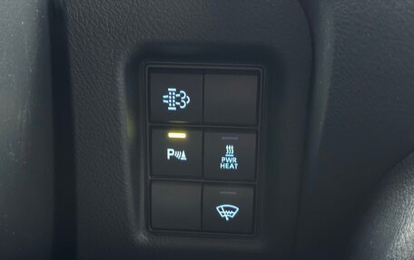 Toyota Land Cruiser Prado 150 рестайлинг 2, 2018 год, 5 500 000 рублей, 19 фотография