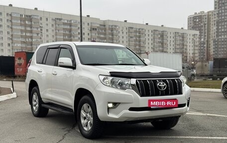 Toyota Land Cruiser Prado 150 рестайлинг 2, 2018 год, 5 500 000 рублей, 7 фотография